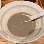 NIBOSHI MANIA - 冷やしニボシソバマニアックのスープ