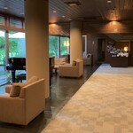 時の宿 すみれ - 広々ラウンジ