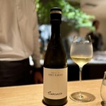 マンサルヴァ - テール・ブランシュのサンセールは、好きなソーヴィニヨン・ブラン。
      品種らしい青っぽさ、とてもクリーンな味わいでウイキョウと良く合います。
      青魚と合わせても嫌味がありません。