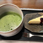 そば処たからい - お抹茶と蕎麦チーズケーキ