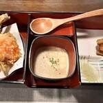 そば処たからい - 天ぷら盛合せ　蕎麦粉のポタージュスープ　前菜（蕎麦がき揚げ）