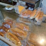 北原製パン - おぉ～コロッケサンド大量にあるぞ～10個ぐらい書きたいけどそんなに買ったら食べられないので…