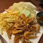 Zenseki Private rooms Izakaya Shinobuya Tokai Ten - 海老フライ、ポテト、キャベツ