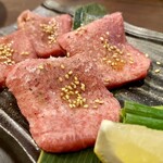 炭火焼肉 にく式 - 