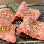 炭火焼肉 にく式 - 