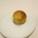 Restaurant KAITO - パン：丸パン。