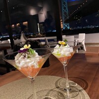 BUCHI - こちらはなんと甘熟トマトジュレのカプレーゼ