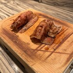 焼肉 ジャンボ - 和牛の握り(トモサンカク)