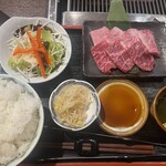 焼肉 肉秀 菊名店 - 