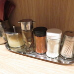 crab台風。 - 卓上調味料