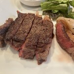 Dining Cello Food & Wine music - 熟成和牛午餐拼盤的牛排