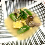 宵ノねこ - おばんざいお魚料理（旬の魚の黄金煮）