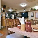 TED'S SNACK - 店内中央