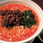 虎穴 - 坦々麺とおにぎりのセット