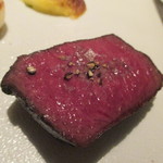 ラール・エ・ラ・マニエール - 鹿肉のステーキ