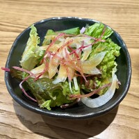 ニュー松坂 西宮北口店 - サラダ