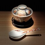 炭焼 おかげさん - 鶏そぼろ丼卵黄醤油漬け