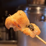 炭焼 おかげさん - みつせ鶏ぽんじり、ブラックマスタード