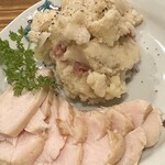 鶏創作 季浰拘 - 紀州梅漬け柔らか鶏と拘りポテサラ