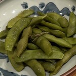 鶏創作 季浰拘 - お付き出しは枝豆の酒蒸し