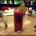 カクテルバー しろ - 2014.4 ママがシェイクで作ってくれたトマトのカクテル。ママのも濃いです。（笑）。飲める人にはサービスで濃く作るとの事。