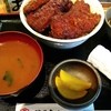 特選大衆焼肉 脂屋肉八