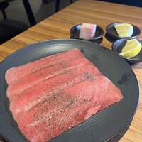 中目黒焼肉 登牛門 - 