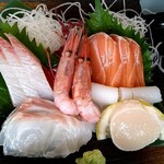 海鮮茶屋 汐の華 - 刺身定食