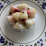 パティスリーシイヤ - 白桃とパッションフルーツのタルト