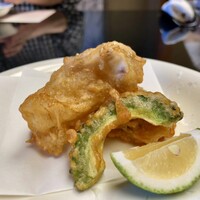 山田屋 - ふぐの唐揚げ(というよりはフリッター)