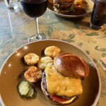 OVERWHELM HAMBURGER & BAR STAND - 