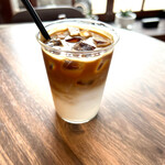 PROUD COFFEE - アイスのカフェラテ