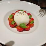 ビストロオオカミ2 - カプレーゼ