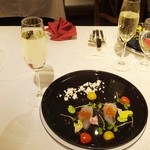 シャトン - まずはスパークリングで乾杯です