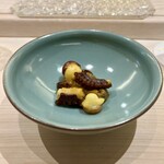 鮨 なんば - ヤマトリタケ　北海蛸　ナッツの香りを伴う国産ポルチーニ　オリーブオイルと塩胡椒で