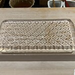 鮨 なんば - 夏の寿司台　美しいガラス