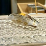 鮨 なんば - 小肌　海老おぼろ乗せ