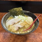 煮干しらーめん 渡辺商店 - 
