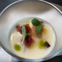 TOKi - 季節のソバ・桃のヴィシソワーズ