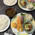 オーシャン - ランチ（エビフライ、揚げ出し豆腐）