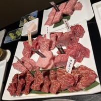 焼肉専科 肉の切り方 - 