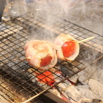 やきとり 三鈴 - 旬の野菜を、焼き炙ります。