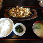 よかよか亭 - ホルモン焼き　￥８１０　メニューのどこに？