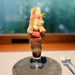 ダイニング 流 - 桃のパフェ