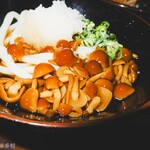 ヨコクラうどん - なめこおろしぶっかけ