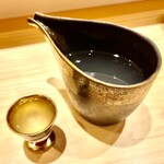 鮓樹 - 酒器がたくさん取り揃えてありどれも使い心地が良くて素敵です