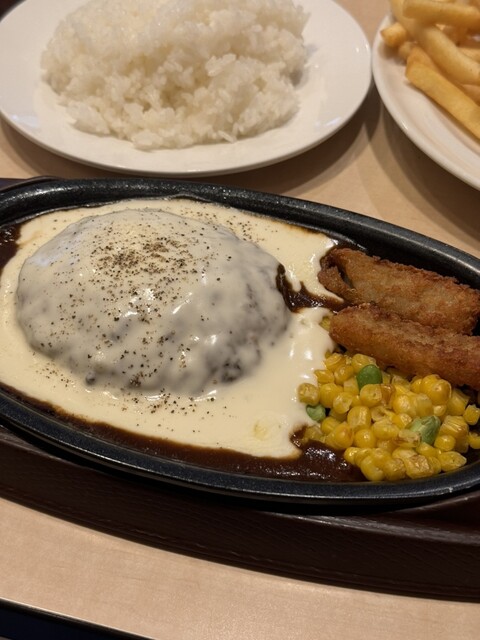 Gusto Sugamoekimaeten photo 3