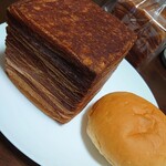 サンエトワール - ある日のテイクアウト  ミルフィーユブレッド486円×2、幻のクリームパン238円✨