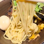 うずとかみなり - 麺リフト