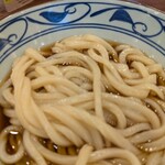 丸亀製麺 - 温かいぶっかけも、コシが生きてます!お腹いっぱいなのにおかわりしたい！